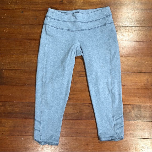 Athleta Ruffle Capris - Picture 2 of 8